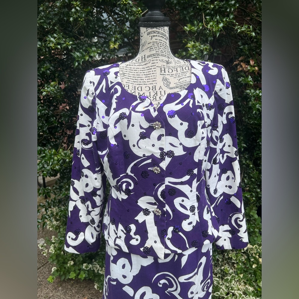 Vintage Rimini Purple and White sequined Skirt Suit Size 12 Fits 6-8 - Picture 2 of 16